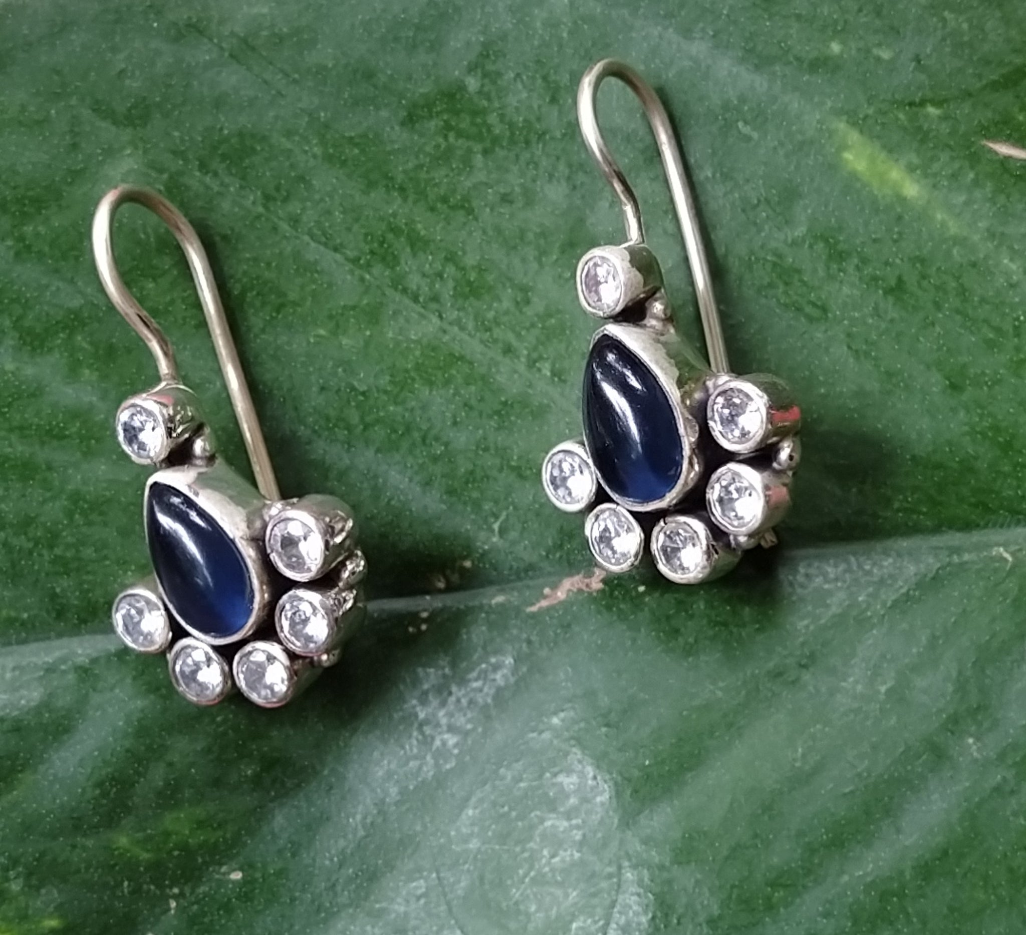Silver earrings-1