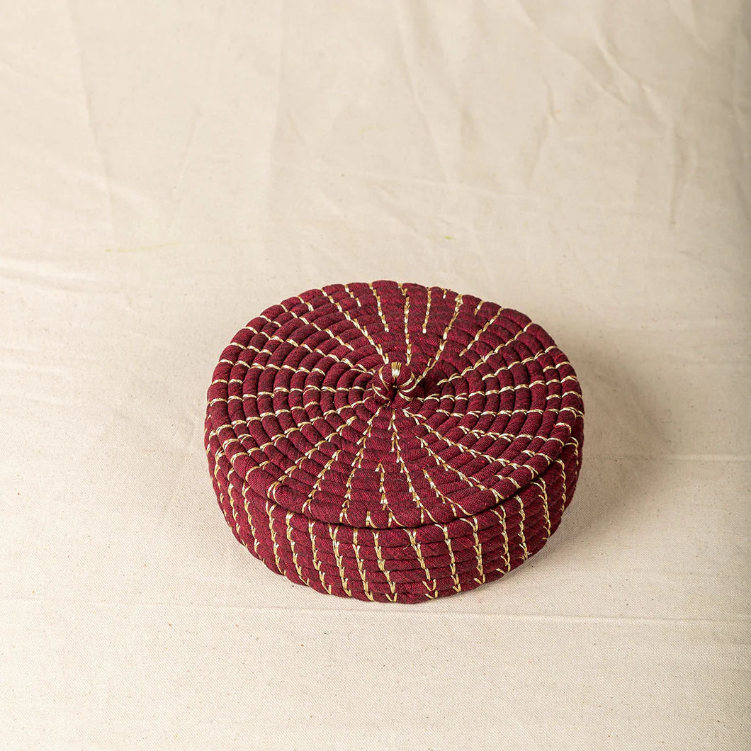 Handwoven Bread basket with a Lid (7 inches)