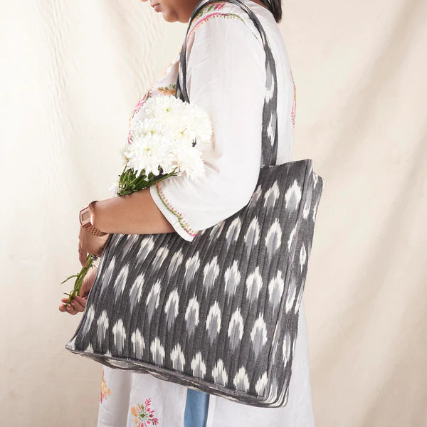 Indu Tote Bag-Ikat Quilted