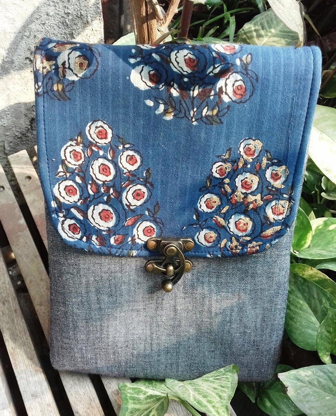 Swaran Sling Bag - Blue hues