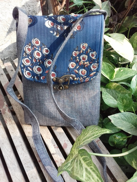 Swaran Sling Bag - Blue hues