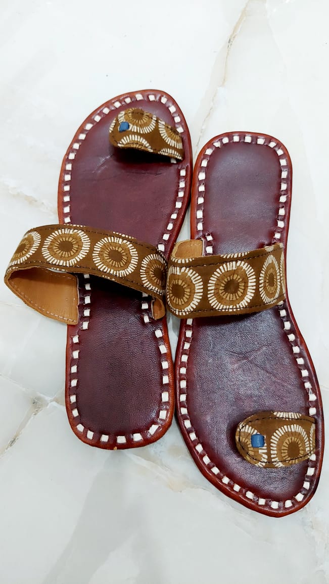 Handmade Chappal-Toe-Ring Chappals