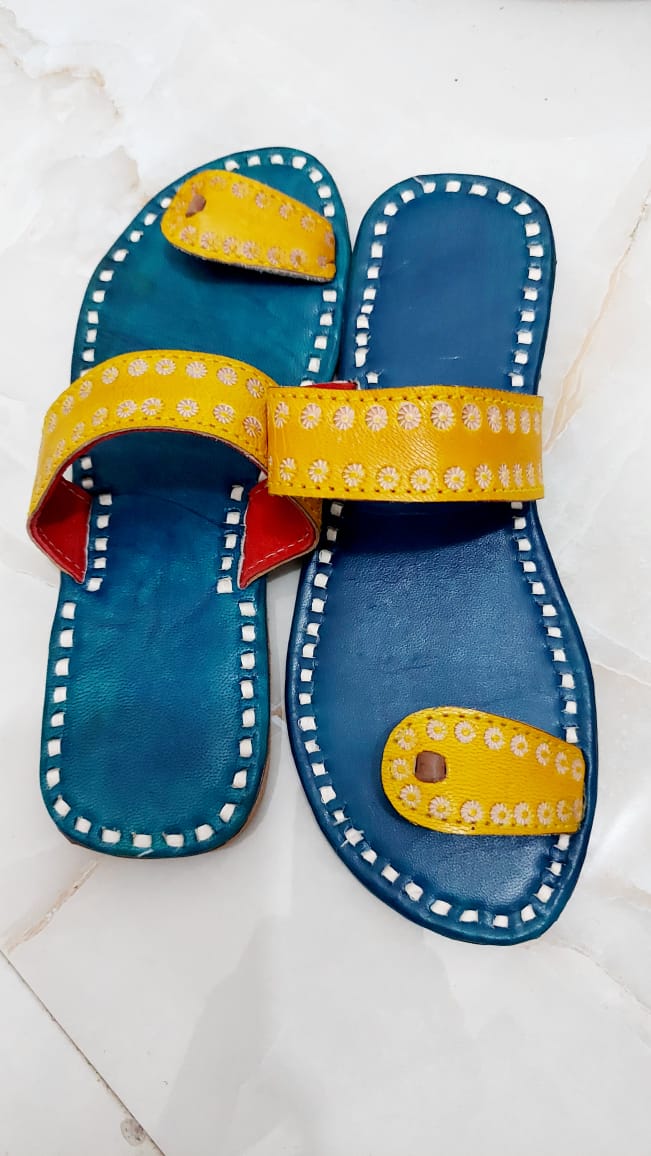 Handmade Chappal-Toe-Ring Chappals